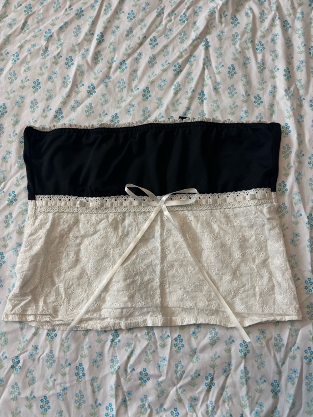 Y2K lace tube top white and black with tie back and back slit corset top